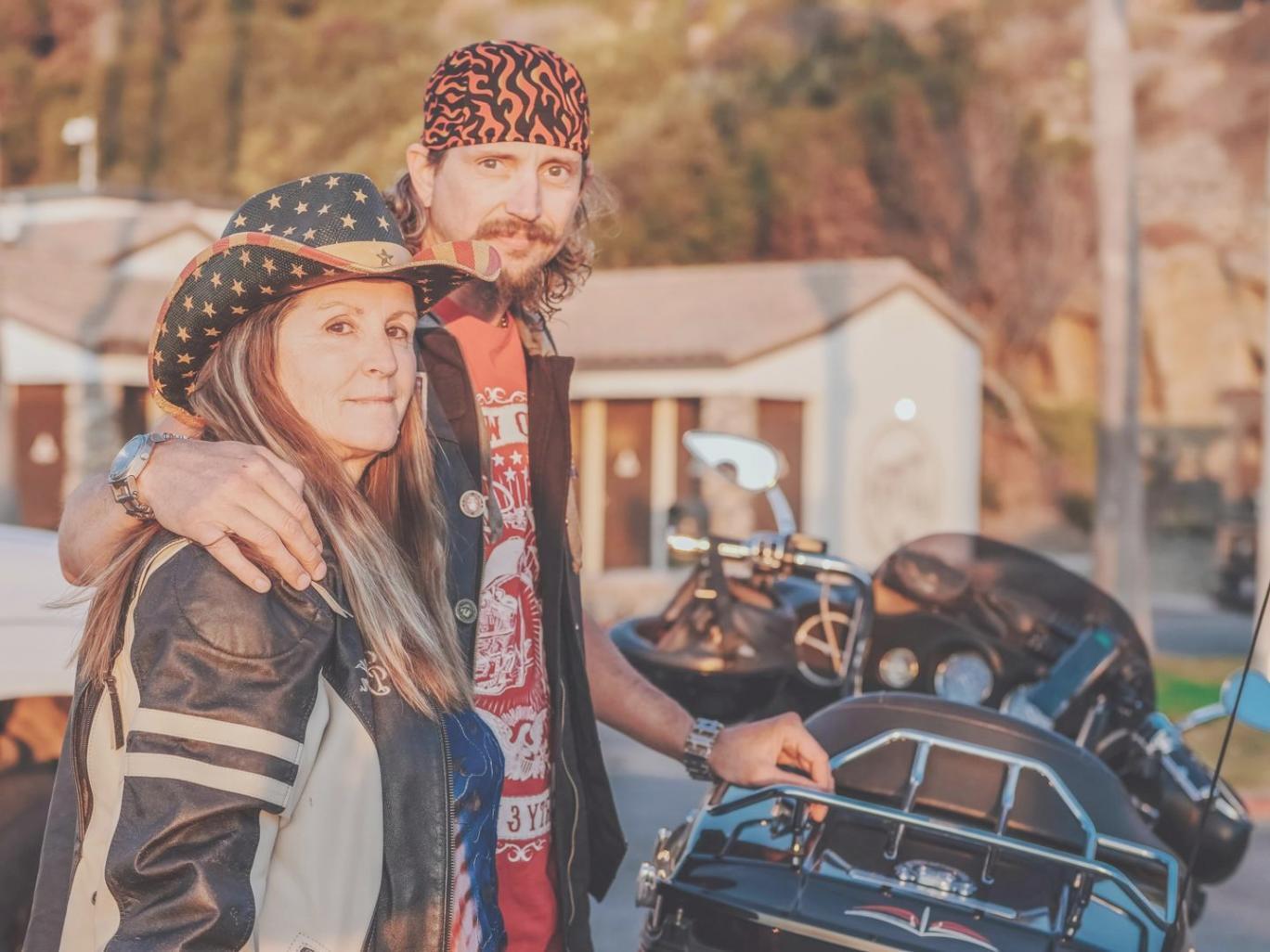Séance de pratique en groupe lors d'un atelier d'écoute familiale au centre de Le Mans